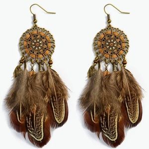 NWOT Tassel Feather Beaded Earrings